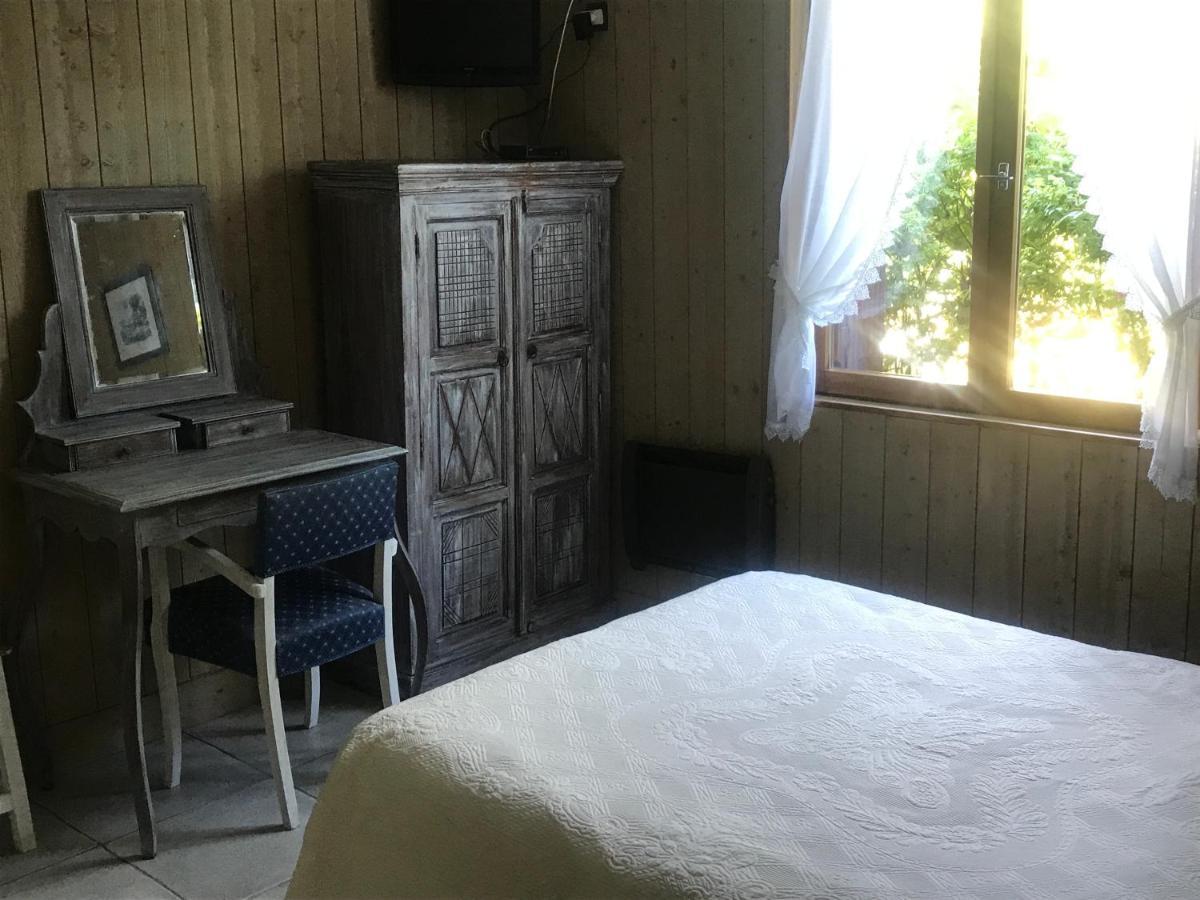 Chambres D'Hotes Les 4 Chemins ทรูวิลล์-ซูร์-แมร์ ภายนอก รูปภาพ
