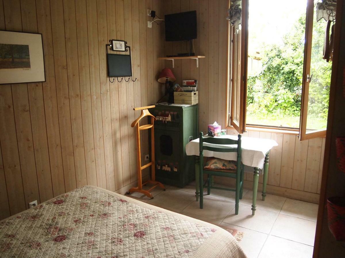 Chambres D'Hotes Les 4 Chemins ทรูวิลล์-ซูร์-แมร์ ภายนอก รูปภาพ